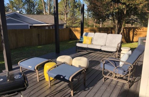 Norcross House | Charming 3-bedroom ranch home, back deck, close to ATL, in peaceful Norcross