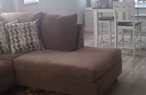 Detroit House | Charming 3-bedroom retreat in the heart of Detroit with fitness area, WiFi, AC