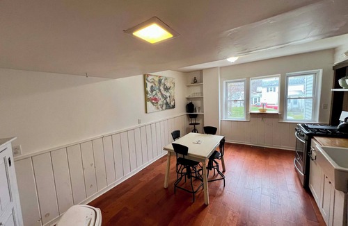 Brainard House | Charming 3-bedroom Ski house in Hancock 2.5 Miles from Jimmy Peak