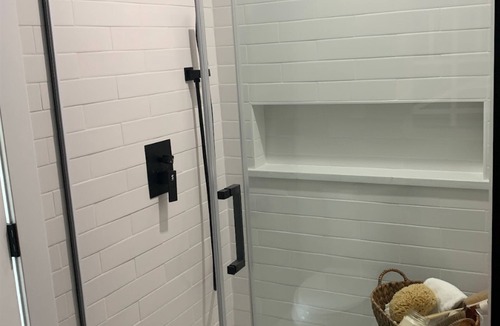 Penn Branch House | Charming 3-bedroom Townhome with WiFi and AC in marvelous Washington