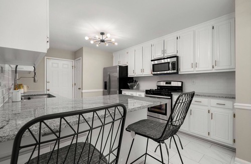 Briarcliff Heights House | Charming 3-bedroom townhome with WiFi and AC in awesome Atlanta