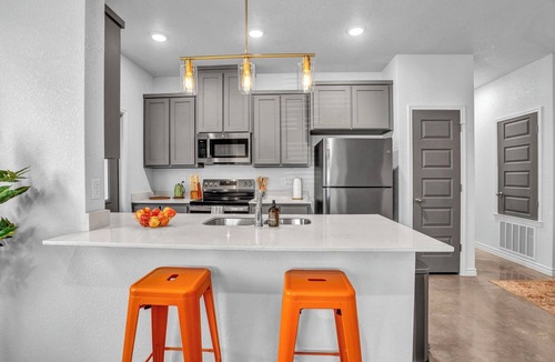 Temple House | Charming 3-bedroom townhome in pleasant Temple with AC, WiFi