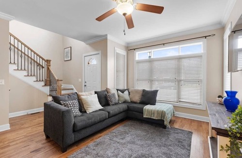 MLK University House | Charming 3 Bedroom Home- Downtown Chattanooga