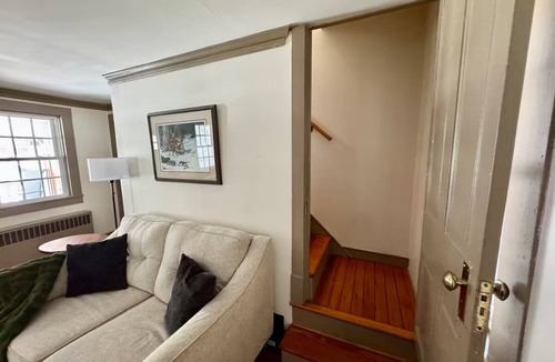 Hot Springs Cottage | Charming 3-bedroom cottage with WiFi and AC in Hot Springs