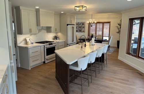Lake Crystal House | Charming 3-bedroom house in serene Lake Crystal with Chef's kitchen