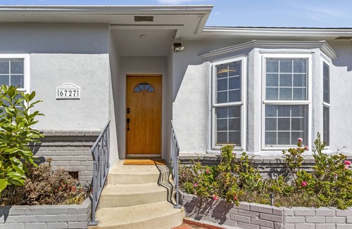 Westchester Villa | Charming 3-bedroom villa with Wi-Fi, AC in fantastic Location