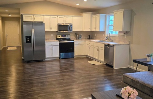 Madisonville House | Charming 3-bedroom bungalow Madisonville