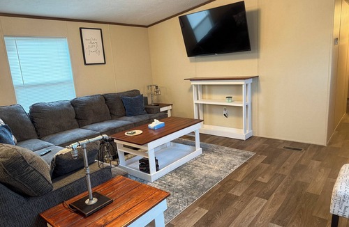 Poplarville House | Charming 3 bedroom located in a quiet and relaxing environment.
