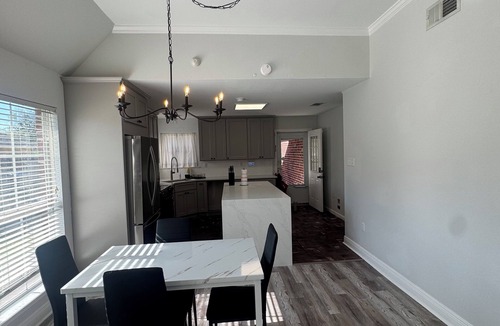 Prairieville House | Charming 3-bedroom house with AC in Prairieville