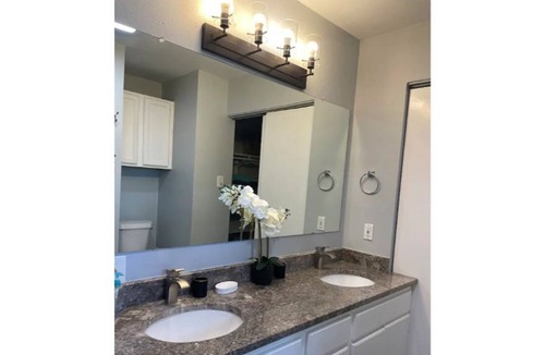 Leon Valley House | Charming 3 bedroom with relaxing back yard