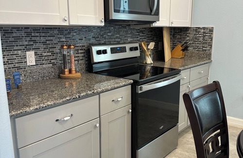 Northwest Los Angeles Heights House | Charming 3-bedroom house with WiFi and AC in wonderful San Antonio