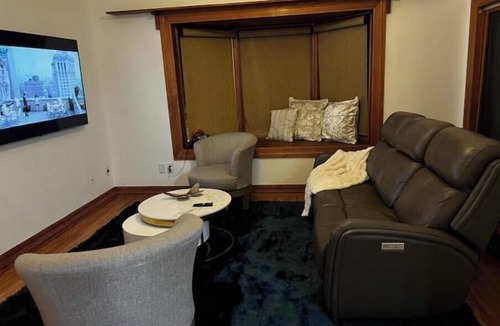 Far North Central House | Charming 3-bedroom house in San Antonio with WiFi and AC