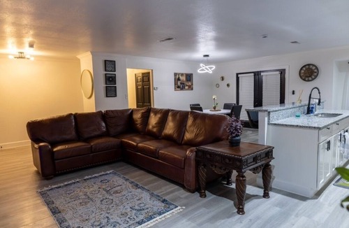 North San Antonio - SAT House | Charming 3-bedroom house with AC in San Antonio