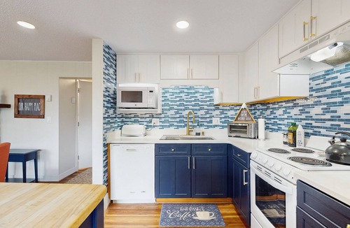 Sugar Mountain Condo | Charming 3 BR condo with Stunning Views and steps away from Sugar Ski Slopes