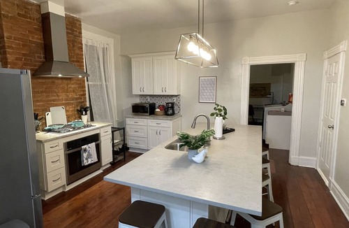 Northside House | Charming 3 BR in Northside