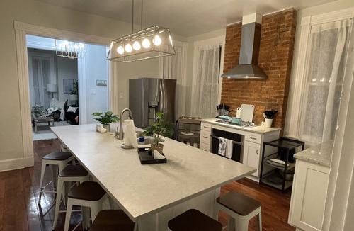 Northside House | Charming 3 BR in Northside