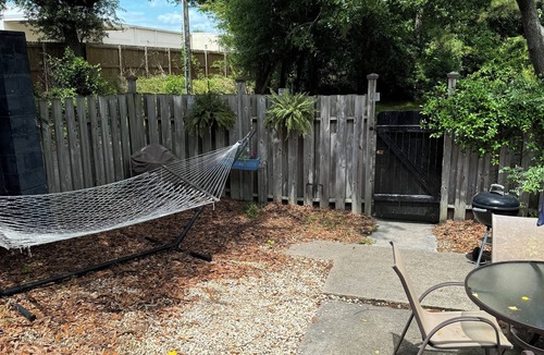 Mount Pleasant House | Charming 3 BR near downtown Charleston , in Desirable Mt. Pleasant