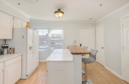 Rolling Mill Hill House | Charming 3-BR townhome, walk to Broadway, hi-speed WiFi in Nashville