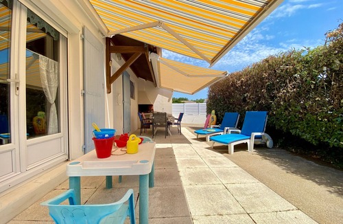 Bretignolles-sur-Mer House | Charming 3-Bed House, 400m from Beach, WiFi, Enclosed Garden, Parking