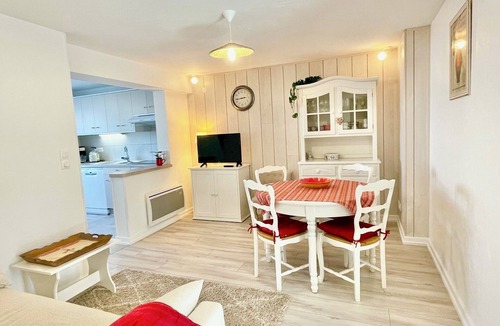 Horbourg-Wihr Cottage | Charming 3* furnished apartment 2 minutes from Colmar with private terrace, parking and garden