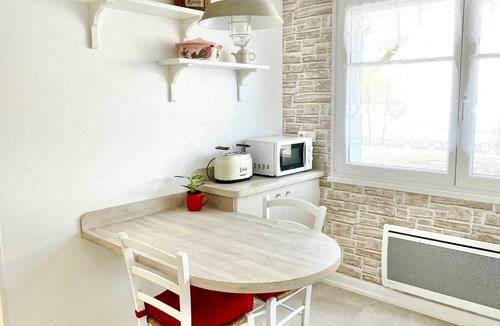 Horbourg-Wihr Cottage | Charming 3* furnished apartment 2 minutes from Colmar with private terrace, parking and garden