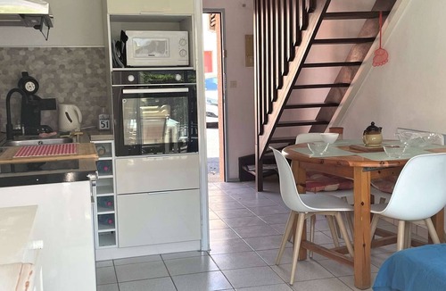Port-la-Nouvelle Apartment | Charming 3-Room Apartment, AC, 400m from Beach, Parking, Sleeps 4