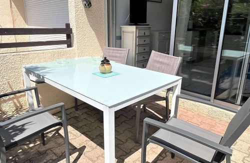 Port-la-Nouvelle Apartment | Charming 3-Room Apartment, AC, 400m from Beach, Parking, Sleeps 4
