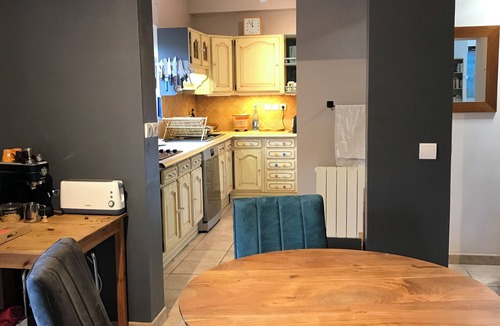 Orsay Apartment | Charming 3-room apartment with large terrace in downtown Orsay