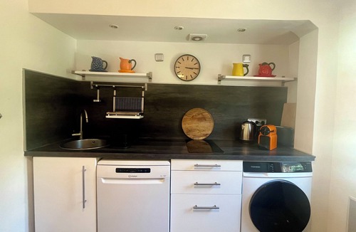 Hyeres City Centre Apartment | Charming 3 rooms of 50 m2 located in Hyères