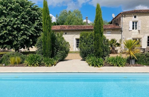 Nercillac House | Charming 3-star gîte ⭐️⭐️⭐️