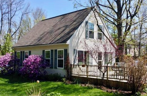 Malletts Bay Cottage | Charming 3B/R Cottage on Malletts Bay