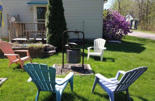 Malletts Bay Cottage | Charming 3B/R Cottage on Malletts Bay