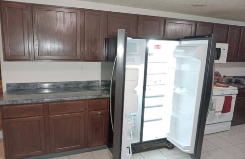 Waynesville House | Charming 3bd/2ba house in Waynesville with WiFi & AC, near FLW, Full Kitchen.