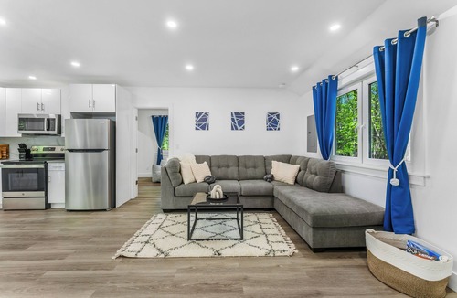 Tafton House | Charming 3BD Cabin by Lake Wallenpaupack