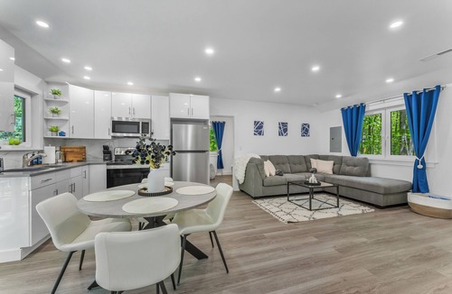 Tafton House | Charming 3BD Cabin by Lake Wallenpaupack