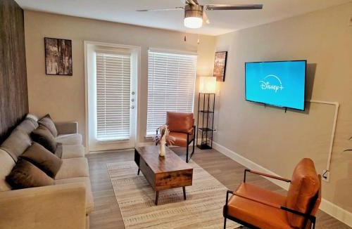 Astrodome Apartment | Charming 3Bed 2Bath apt in front of NRG and near TMC