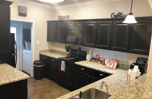 Edelweiss House | Charming 3Bed/3Bath Aggieland townhome located 4 miles from Texas A&M University