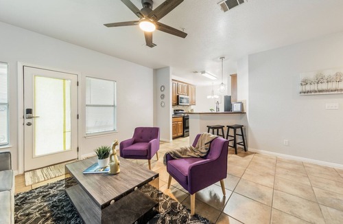 Elgin House | "Charming 3BR/2BA Haven: Short Distance to Austin and surrounding Cities!