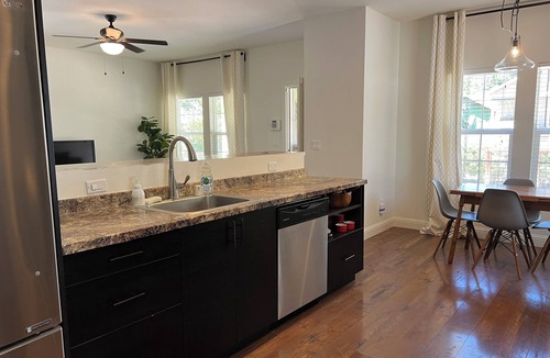 North Oak Park House | Charming 3BR/2BA Near UC Davis Med Center – AC & Off-Street Parking