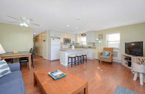 North Ocean City Condo | Charming 3BR 2BA Unit, Close to the Beach, Great Restaurants and Shopping!