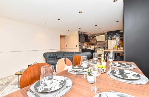 Arts-et-Metiers Apartment | Charming 3BR apt- Montorgueil République