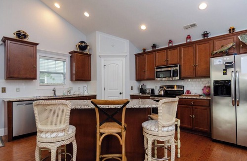 North Carolina Coast House | Charming 3BR Cottage in Carolina Beach