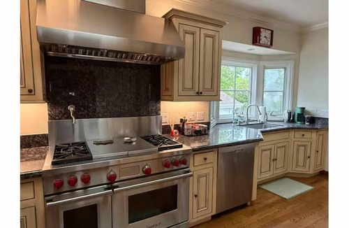 Easton Addition House | Charming 3BR Executive Home Minutes from SFO & SF