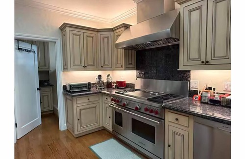 Easton Addition House | Charming 3BR Executive Home Minutes from SFO & SF