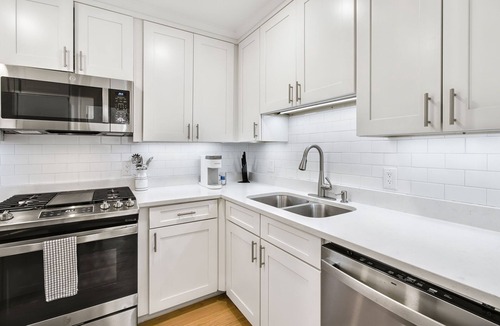 Buford Highway House | Charming 3BR Home in Chamblee | Local Experience