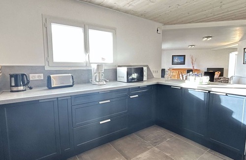 Barbatre House | Charming 3BR Home Near Beach with Private Garden, Parking, and BBQ