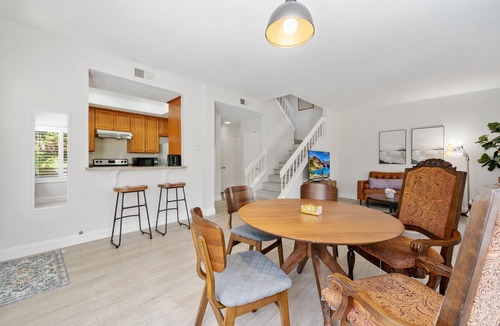 Tustin Apartment | Charming 3BR - Prime Northwood Location
