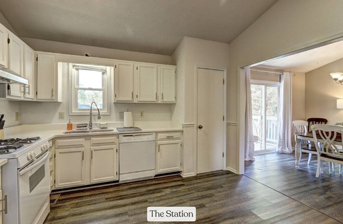 Woodstock House | Charming 3BR Station Home - Fast WiFi, Deck & Parking!