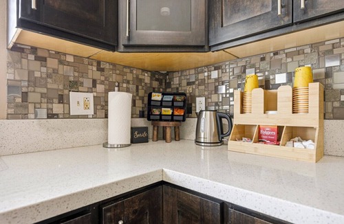 Hemet House | Charming 3BR w/Hills Views, Pool & Billiards