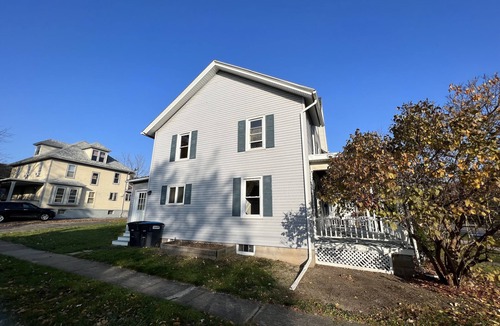 South Main Street House | Charming 4 BD near DT Geneva